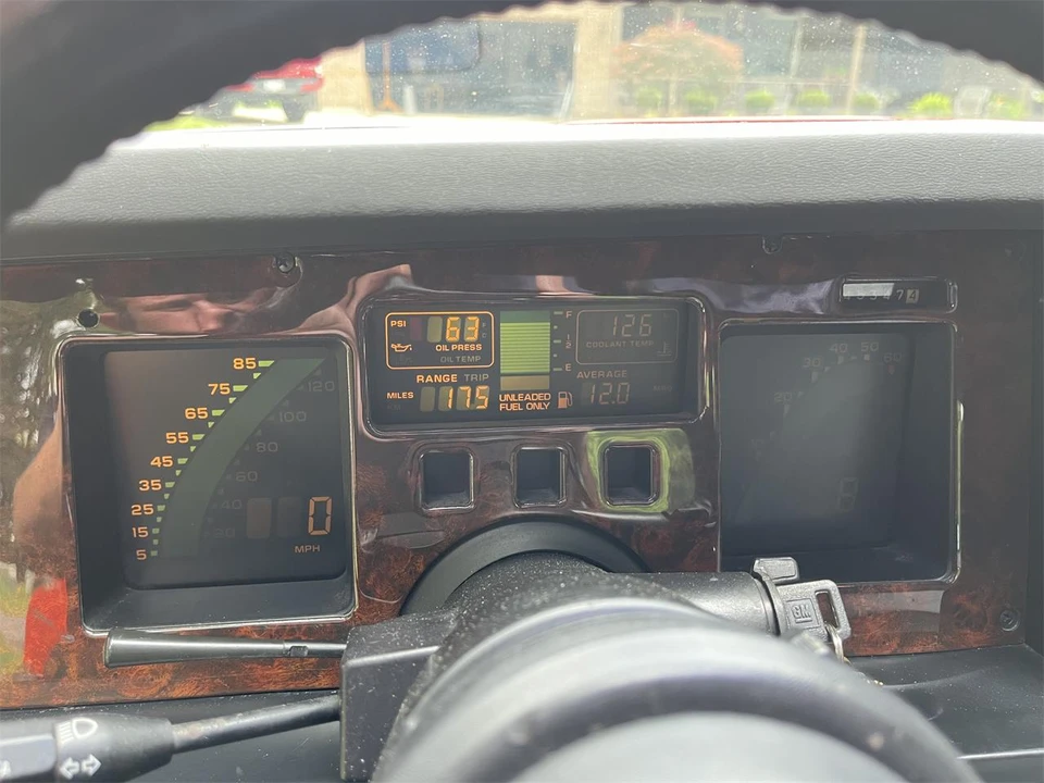 1987 Chevrolet Corvette C4 - Image 16 of 31