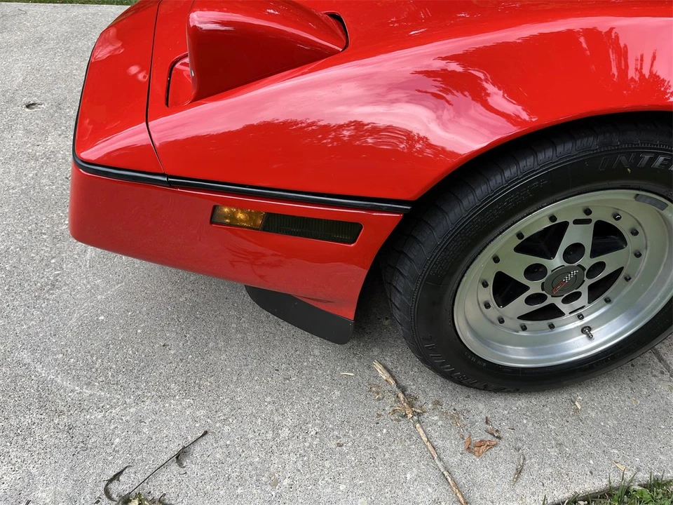 1987 Chevrolet Corvette C4 - Image 20 of 31