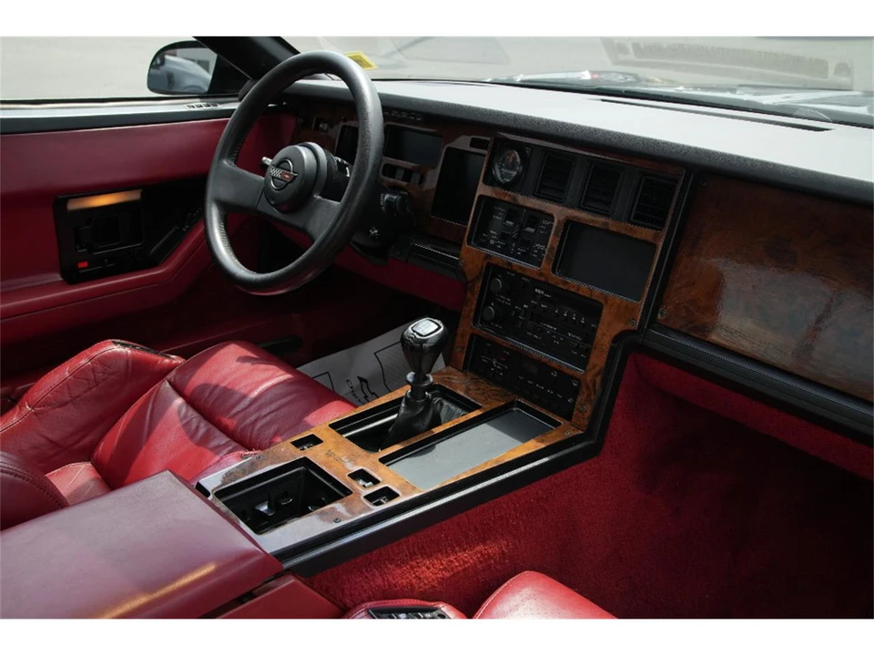 1987 Chevrolet Corvette C4 - Image 10 of 20