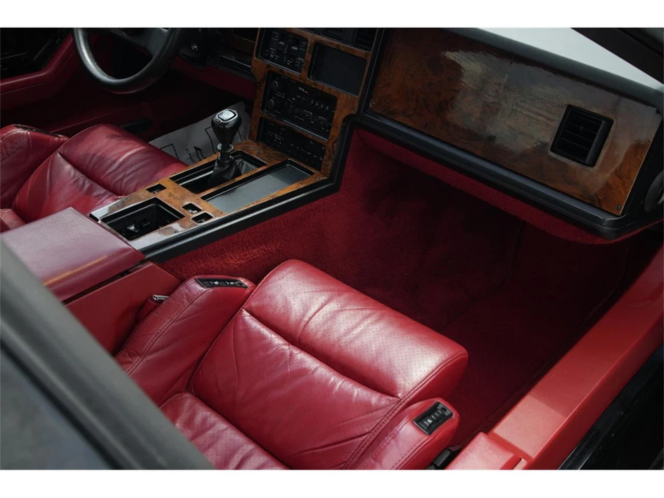 1987 Chevrolet Corvette C4 - Image 13 of 20