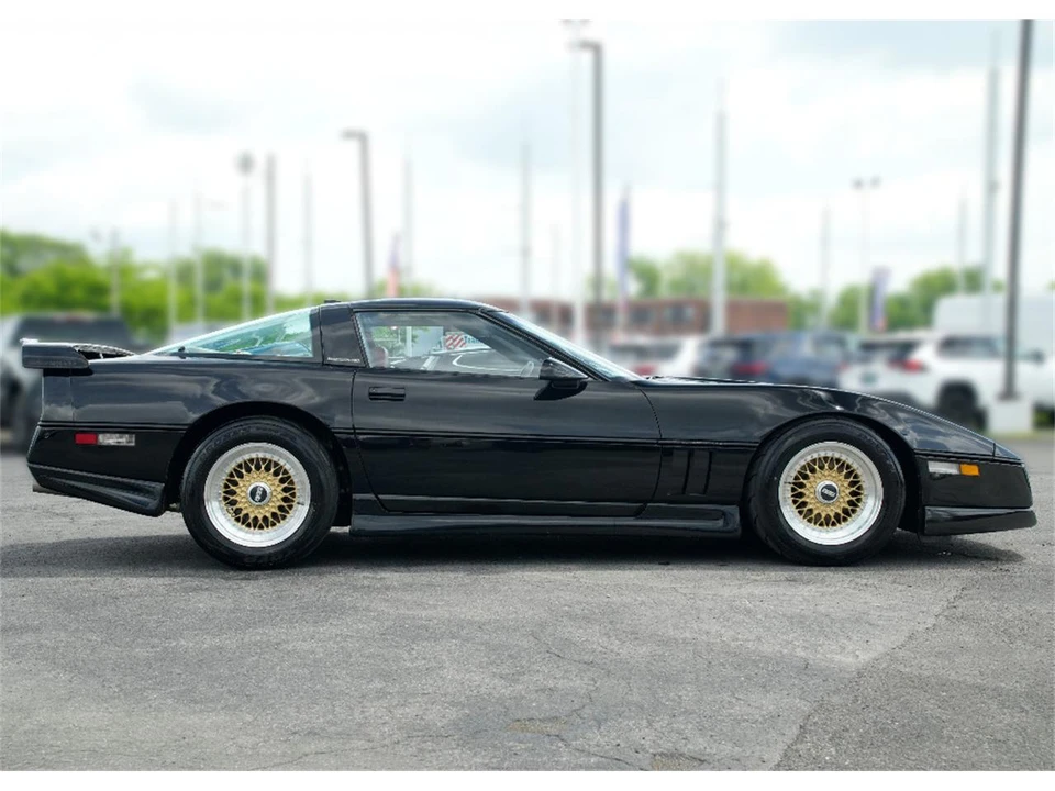 1987 Chevrolet Corvette C4 - Image 8 of 20