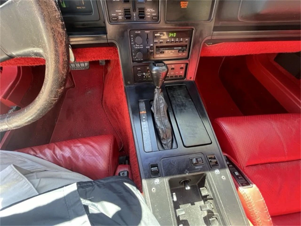 1987 Chevrolet Corvette C4 - Image 9 of 22