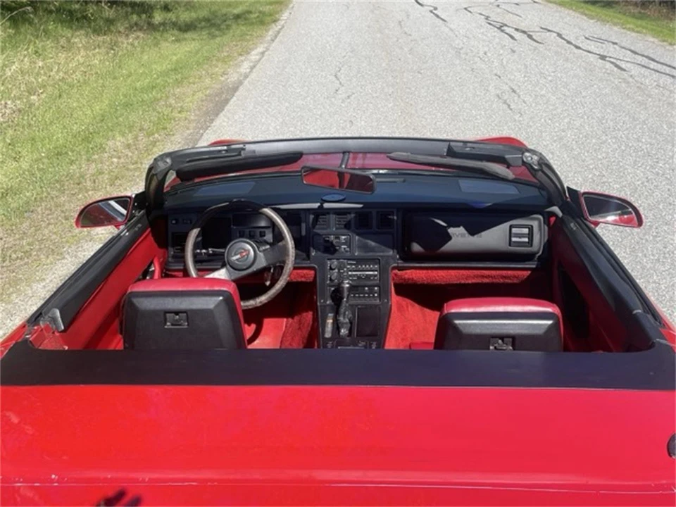 1987 Chevrolet Corvette C4 - Image 18 of 22