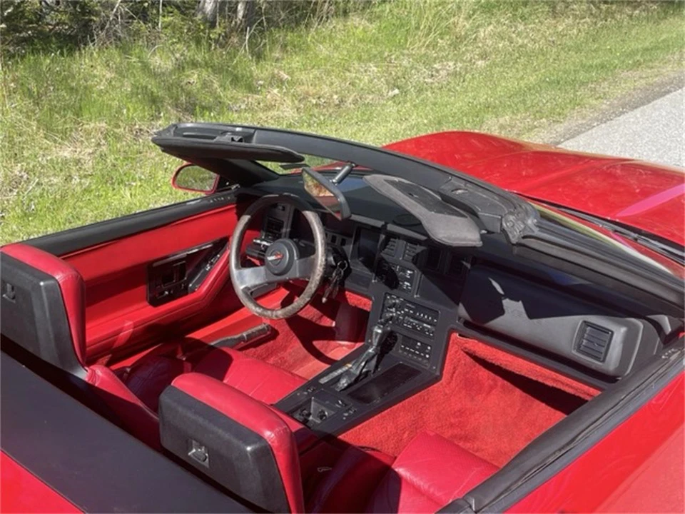 1987 Chevrolet Corvette C4 - Image 19 of 22