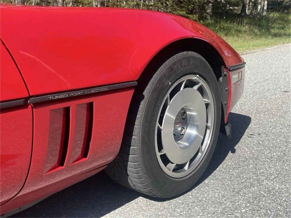 1987 Chevrolet Corvette C4 - Image 21 of 22