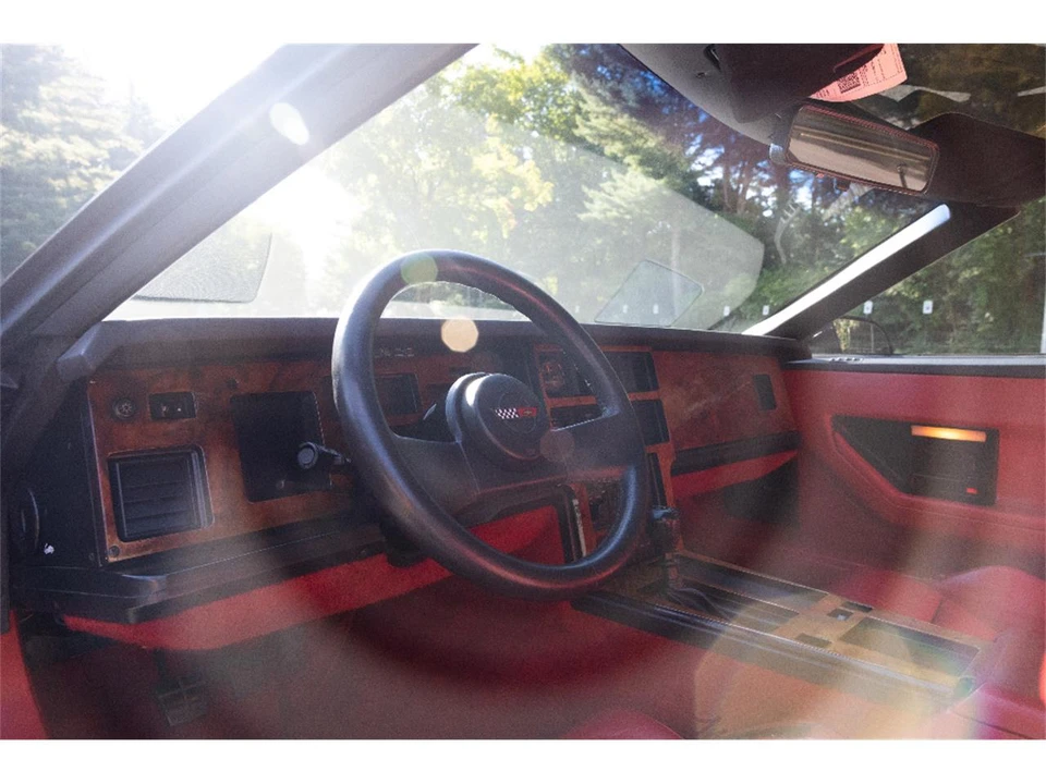 1987 Chevrolet Corvette C4 - Image 31 of 31
