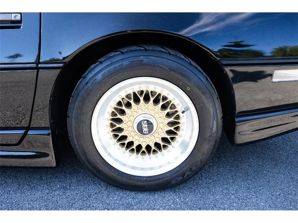1987 Chevrolet Corvette C4 - Image 20 of 31