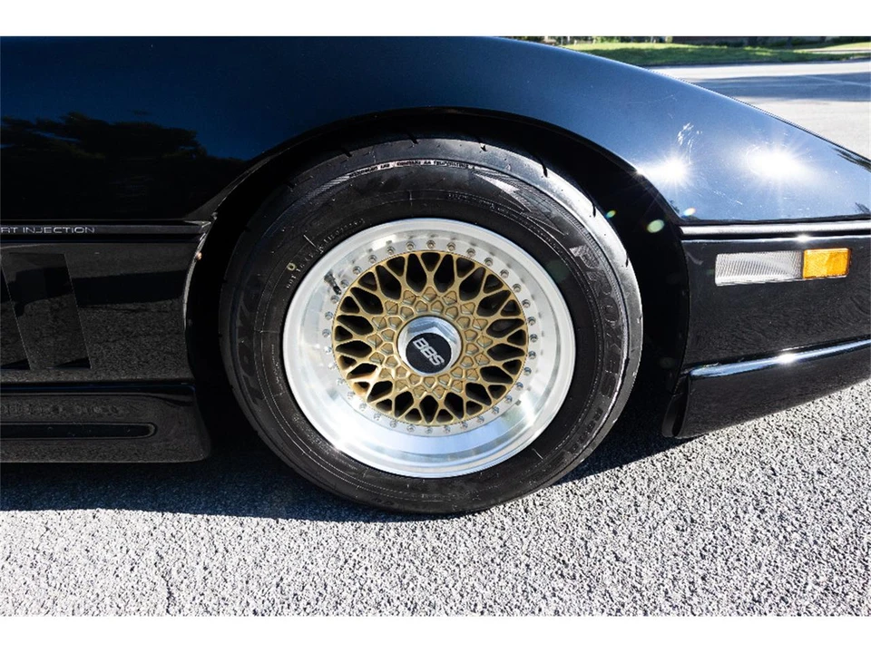 1987 Chevrolet Corvette C4 - Image 23 of 31