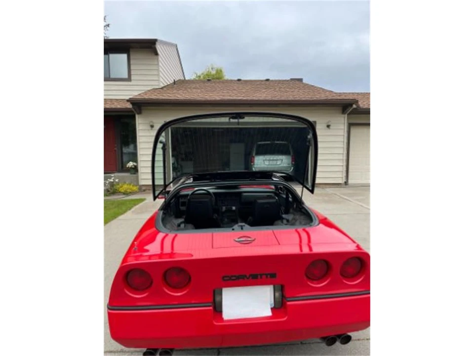 1987 Chevrolet Corvette C4 - Image 2 of 10