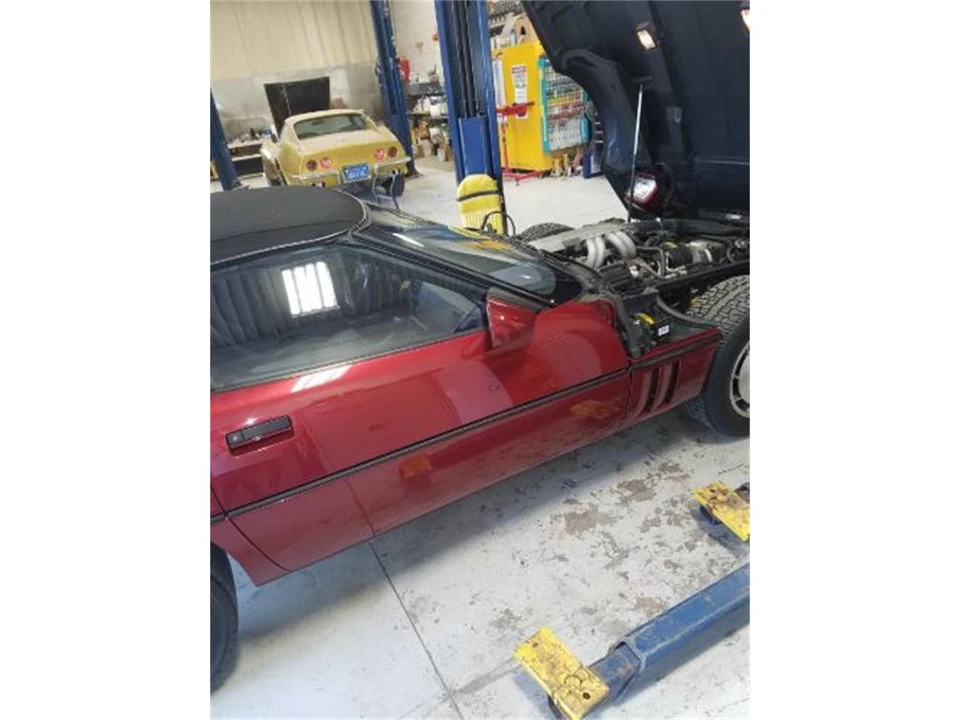 1987 Chevrolet Corvette C4 - Image 11 of 12