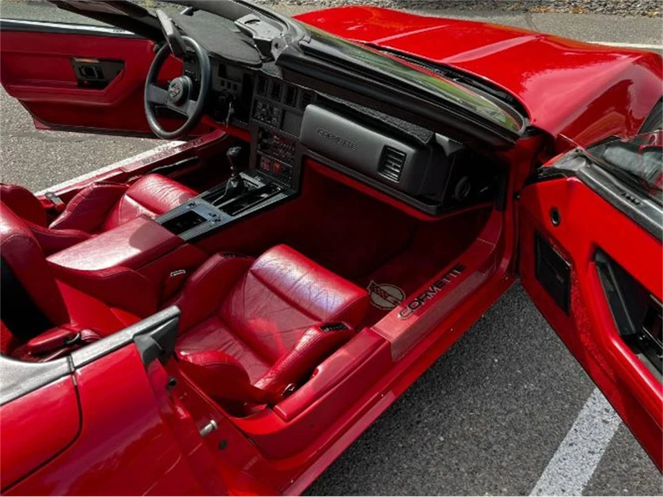 1987 Chevrolet Corvette C4 - Image 8 of 18