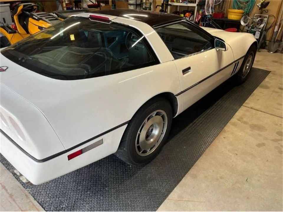1987 Chevrolet Corvette C4 - Image 11 of 14