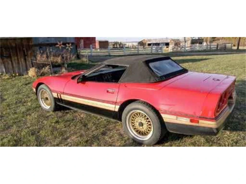 1987 Chevrolet Corvette C4 - Image 3 of 11