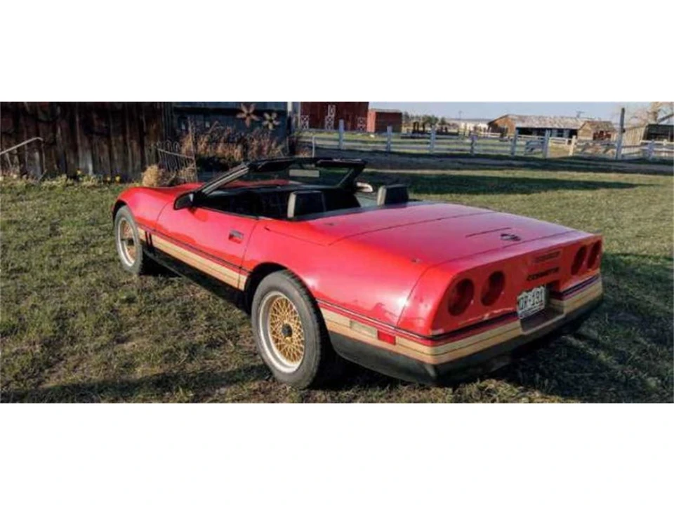 1987 Chevrolet Corvette C4 - Image 10 of 11