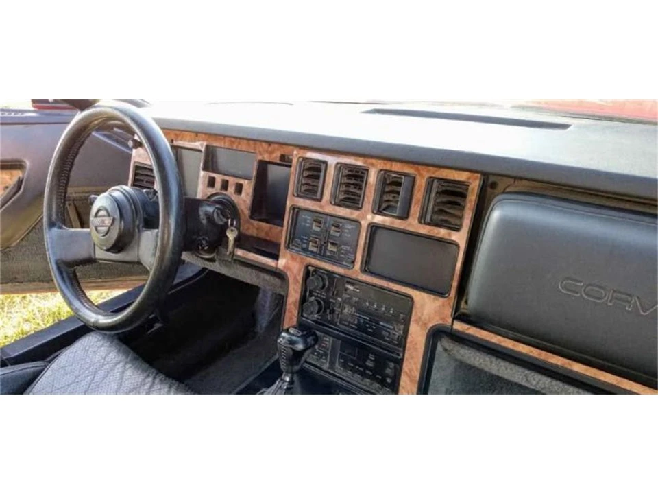 1987 Chevrolet Corvette C4 - Image 6 of 11