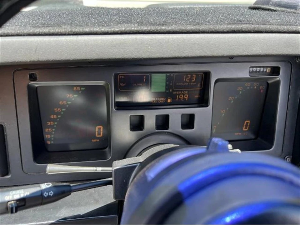 1987 Chevrolet Corvette C4 - Image 5 of 12