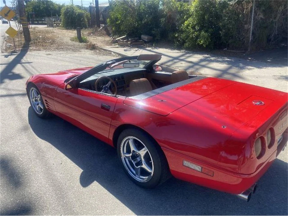 1987 Chevrolet Corvette C4 - Image 12 of 20