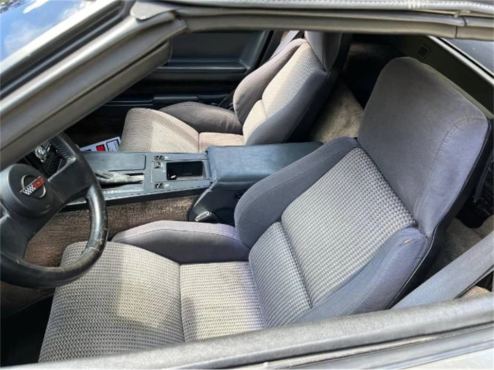 1987 Chevrolet Corvette C4 - Image 16 of 24