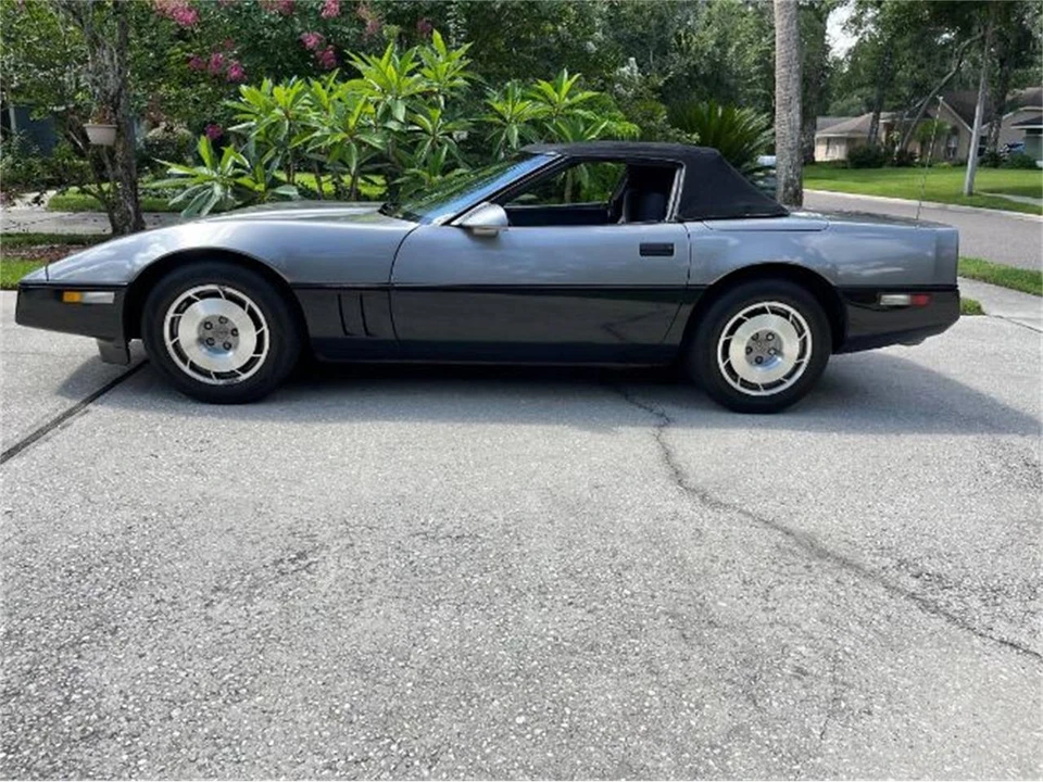 1987 Chevrolet Corvette C4 - Image 23 of 24