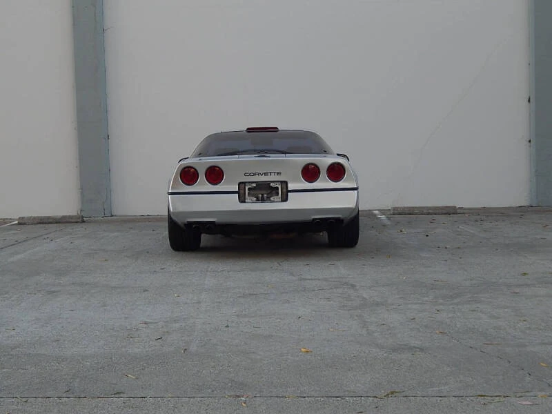 1987 Chevrolet Corvette C4 - Image 7 of 31