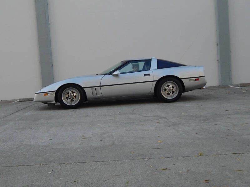 1987 Chevrolet Corvette C4 - Image 5 of 31