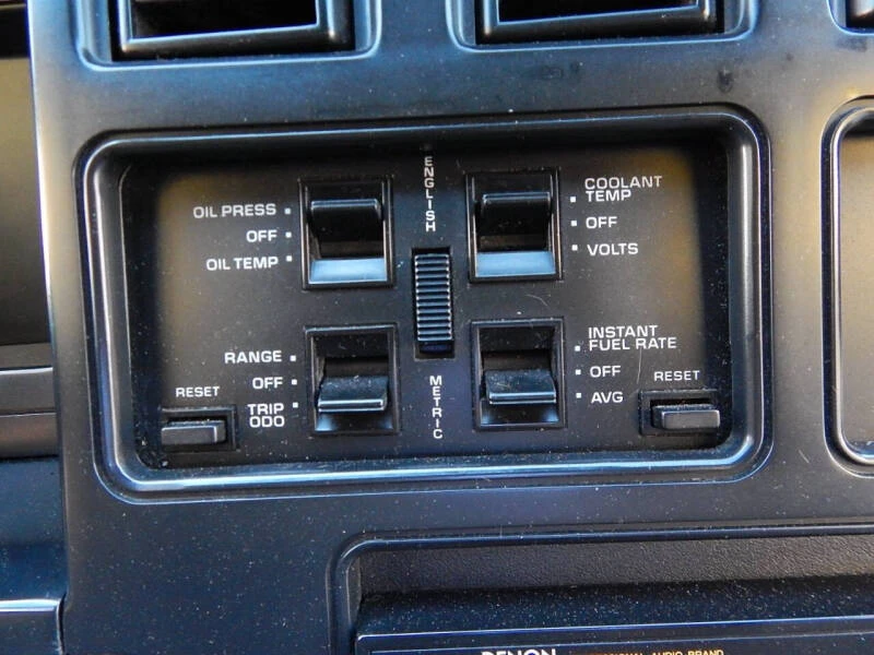 1987 Chevrolet Corvette C4 - Image 19 of 31