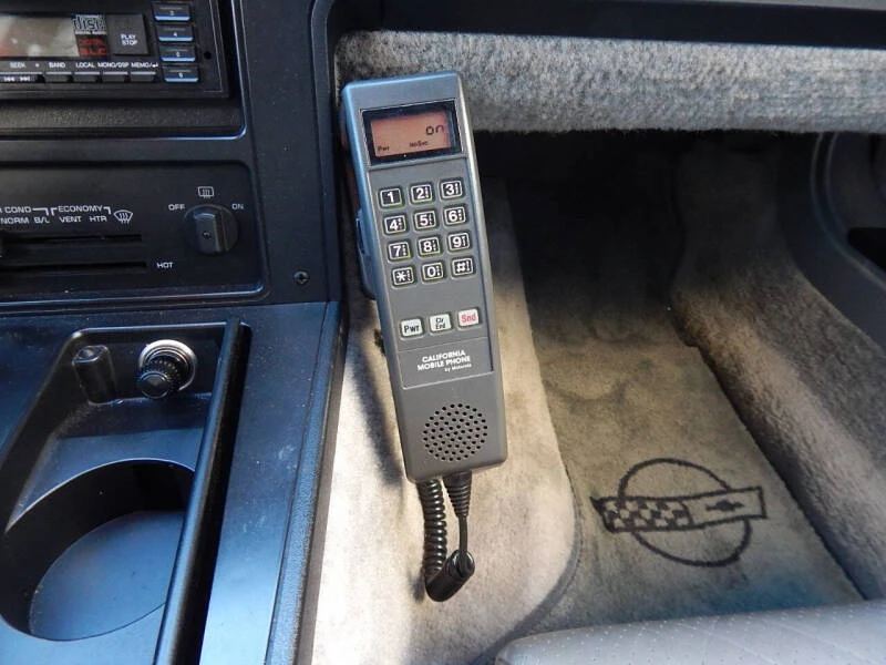 1987 Chevrolet Corvette C4 - Image 24 of 31