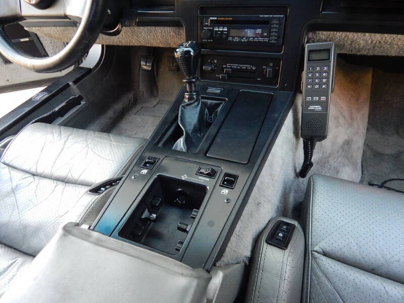 1987 Chevrolet Corvette C4 - Image 22 of 31