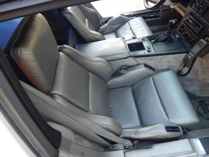 1987 Chevrolet Corvette C4 - Image 29 of 31