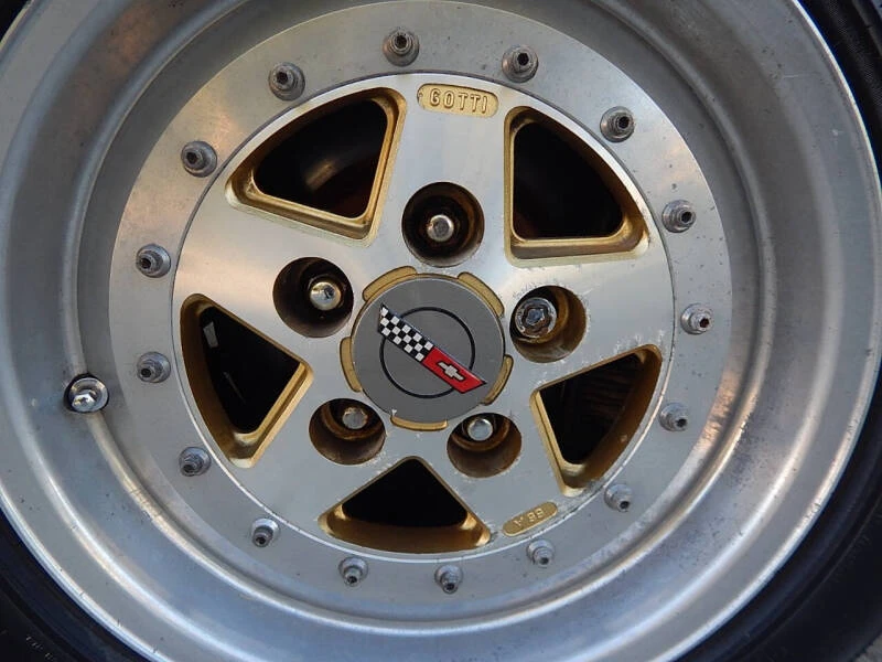 1987 Chevrolet Corvette C4 - Image 15 of 31