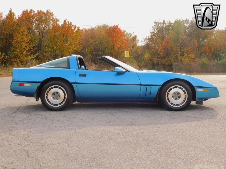 1987 Chevrolet Corvette C4 - Image 8 of 12