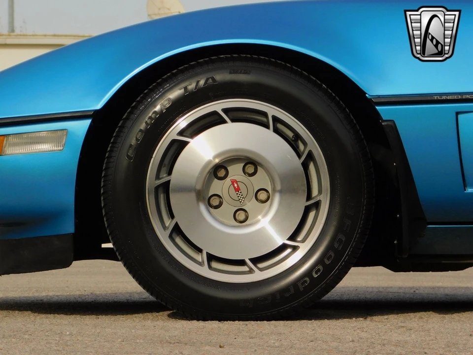 1987 Chevrolet Corvette C4 - Image 13 of 21