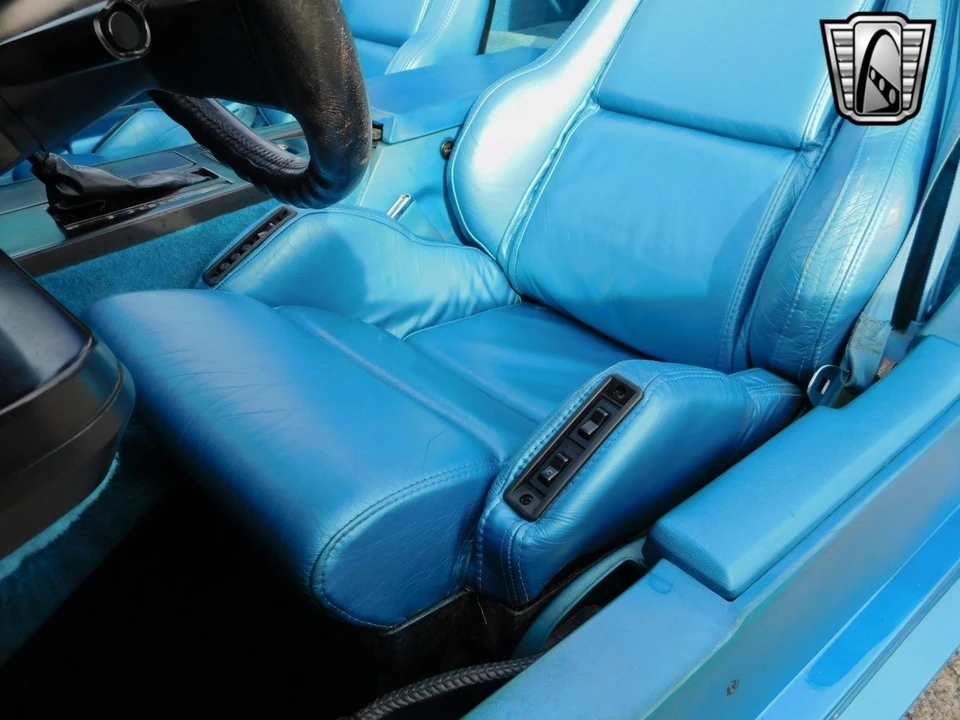 1987 Chevrolet Corvette C4 - Image 17 of 21