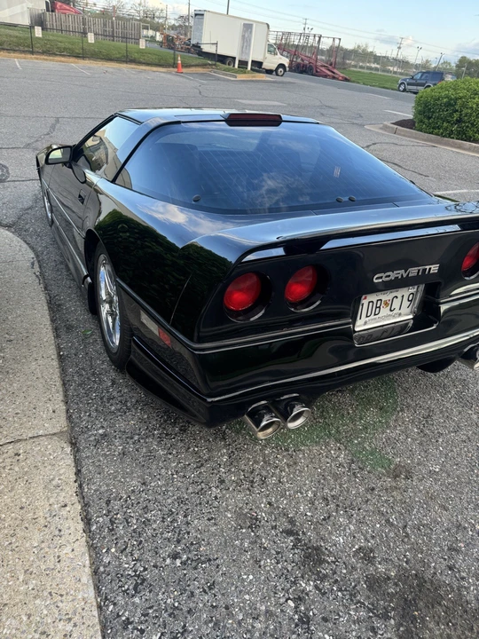 1987 Chevrolet Corvette C4 - Image 3 of 10