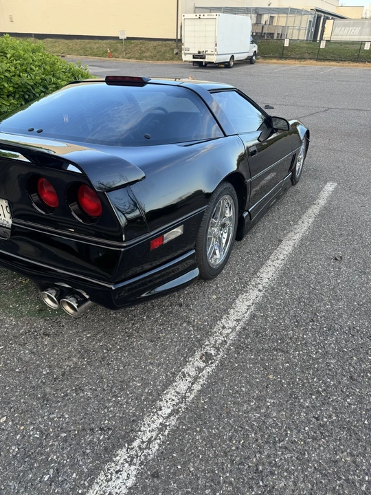 1987 Chevrolet Corvette C4 - Image 4 of 10