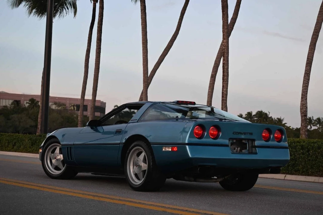 1987 Chevrolet Corvette C4 - Image 5 of 18