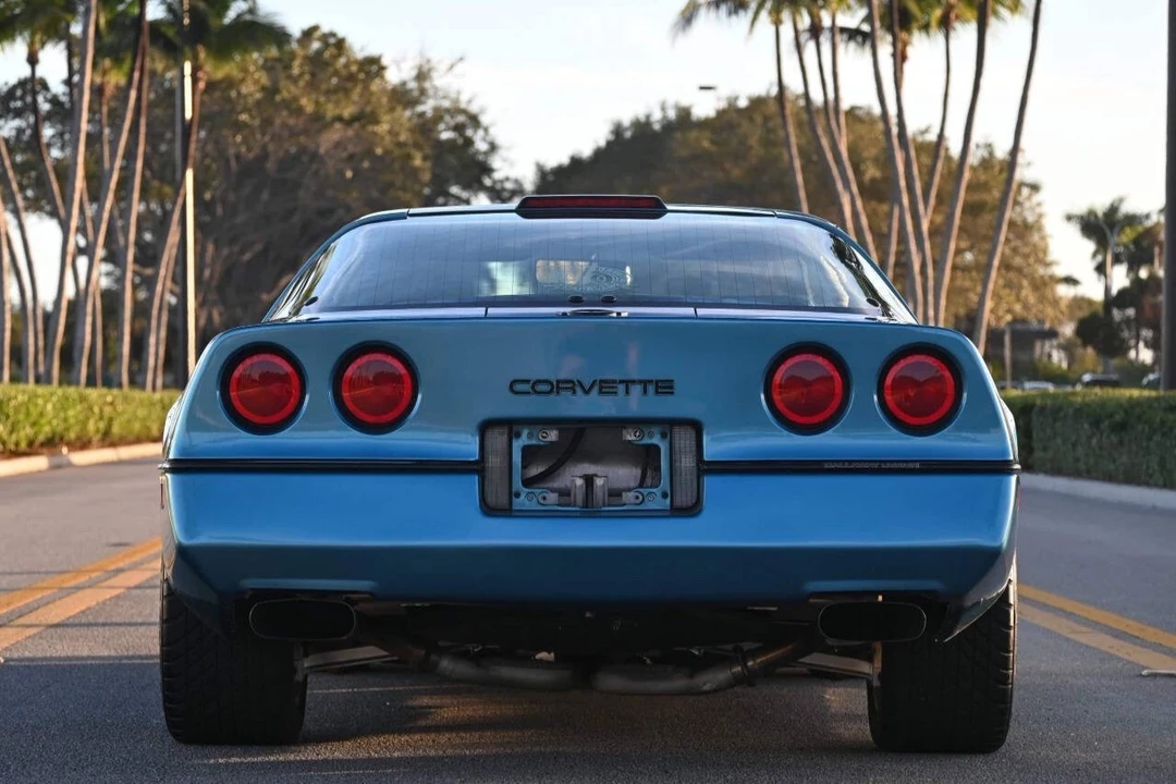 1987 Chevrolet Corvette C4 - Image 6 of 18