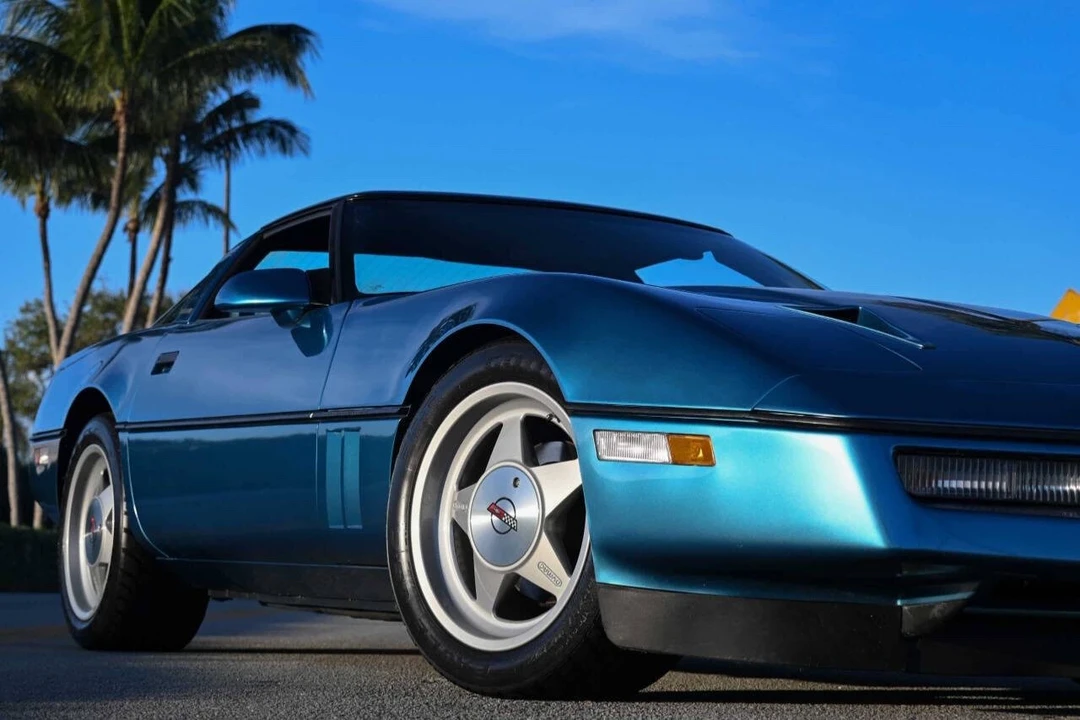 1987 Chevrolet Corvette C4 - Image 3 of 18