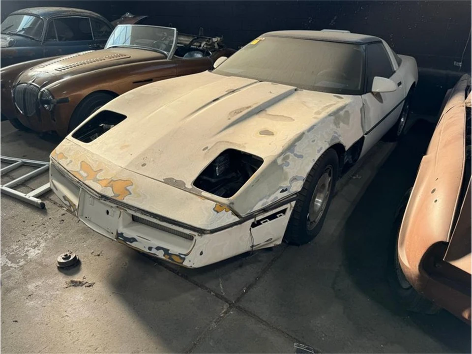 1987 Chevrolet Corvette C4 - Image 4 of 8