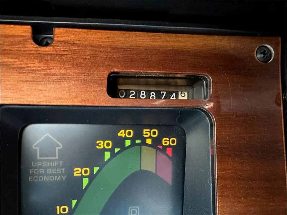 1987 Chevrolet Corvette C4 - Image 9 of 11