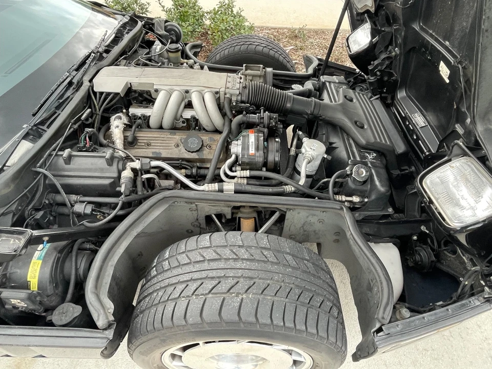 1987 Chevrolet Corvette C4 - Image 11 of 31