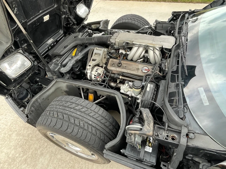 1987 Chevrolet Corvette C4 - Image 9 of 31