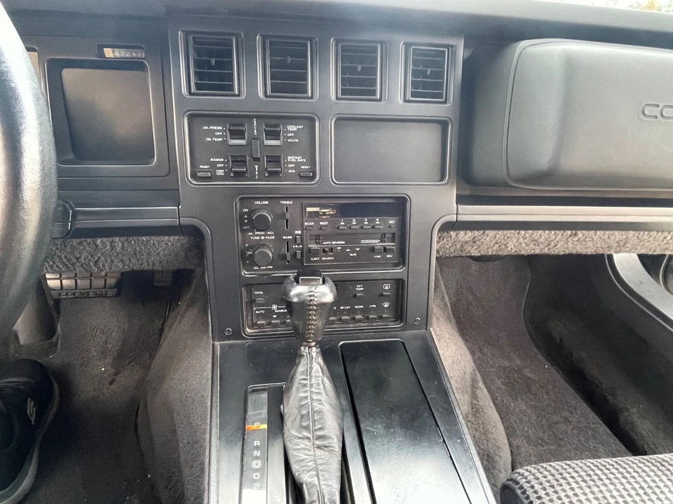1987 Chevrolet Corvette C4 - Image 13 of 31