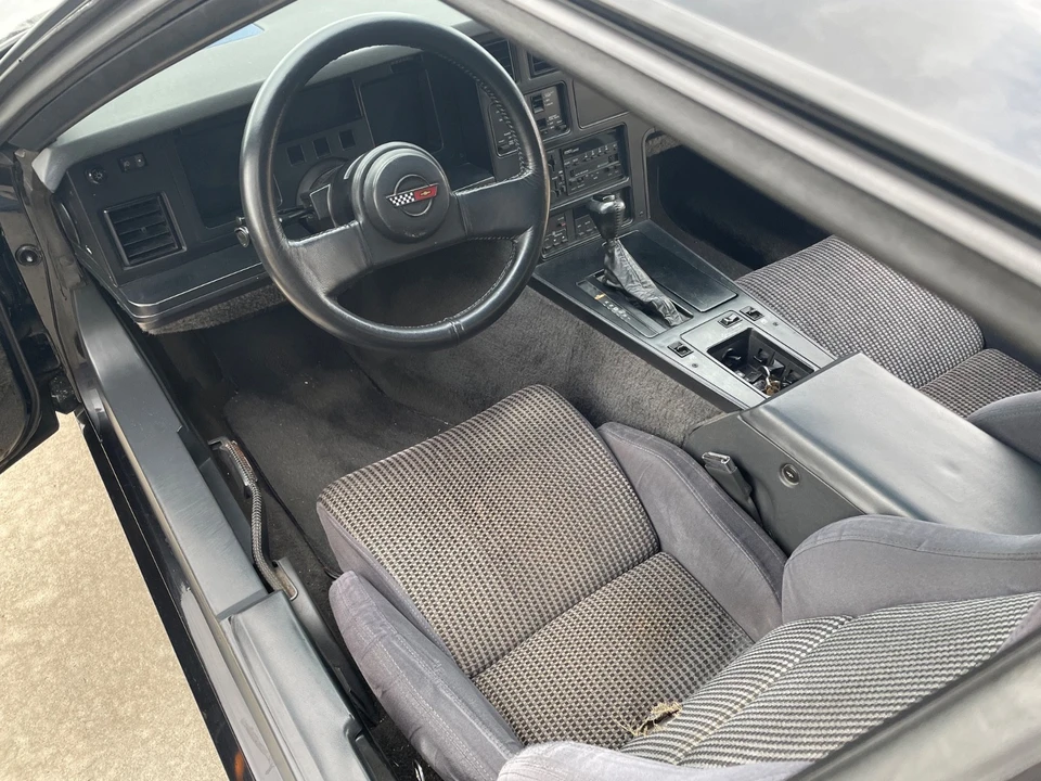 1987 Chevrolet Corvette C4 - Image 17 of 31