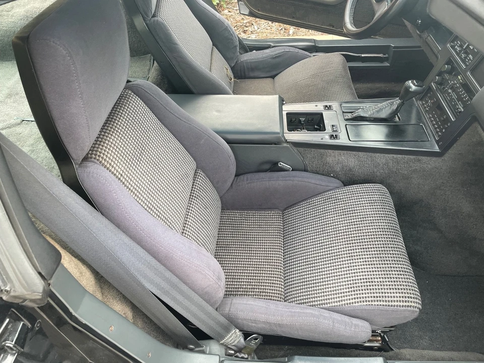 1987 Chevrolet Corvette C4 - Image 22 of 31