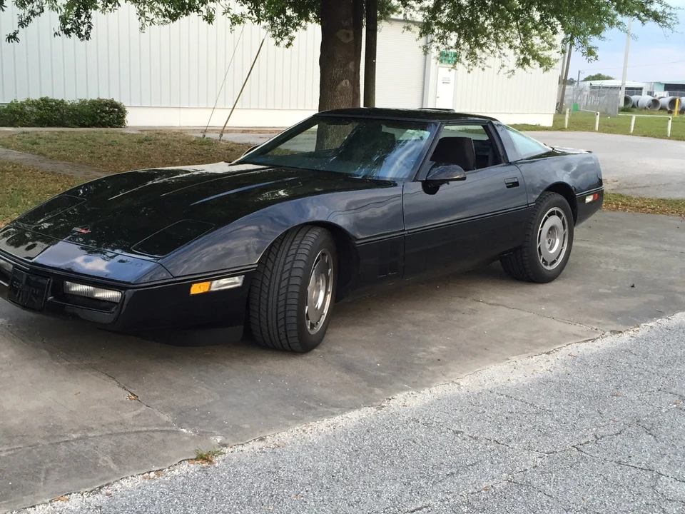 1987 Chevrolet Corvette C4 - Image 28 of 31