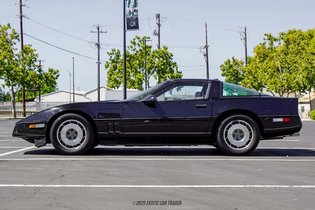 1987 Chevrolet Corvette C4 - Image 3 of 12