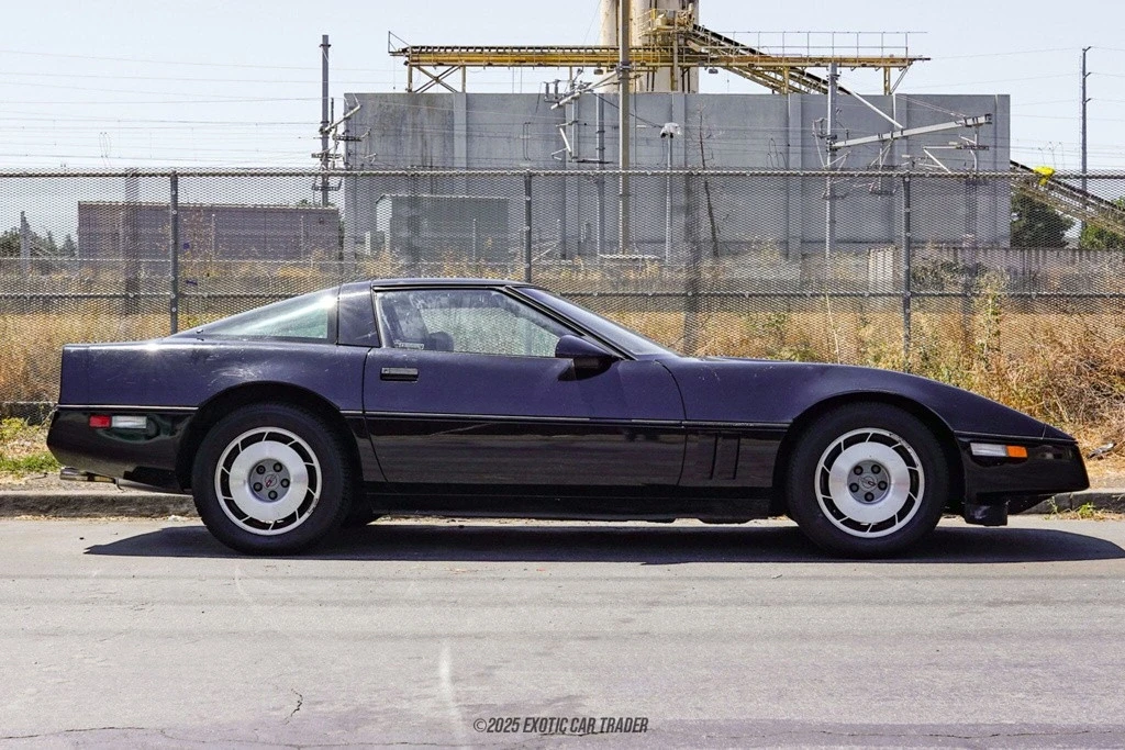 1987 Chevrolet Corvette C4 - Image 9 of 12