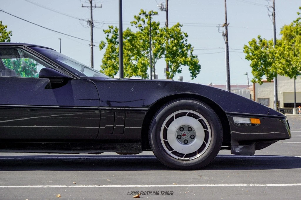 1987 Chevrolet Corvette C4 - Image 11 of 12