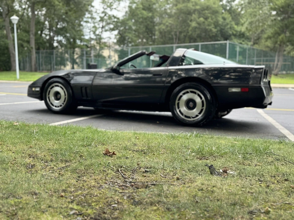 1987 Chevrolet Corvette C4 - Image 2 of 16